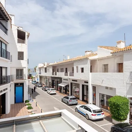 Puerto Banus Apartment *