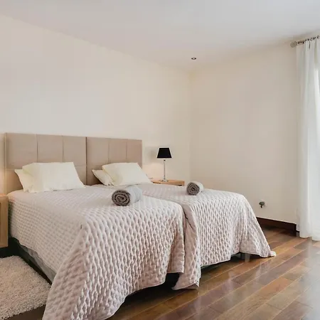 Puerto Banus Apartment *